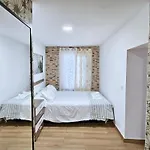 Lasdam Antiguo דירה
